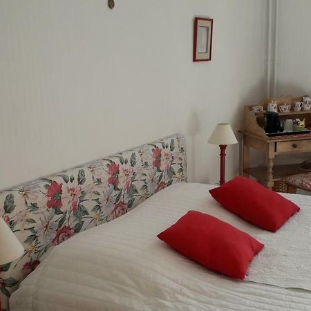 Chambre D'Hotes Marchand Angers Exterior photo