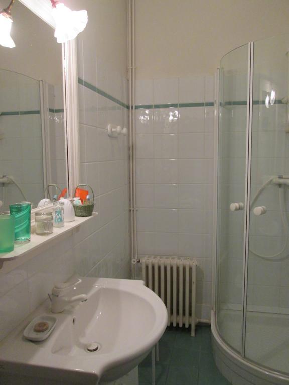 Chambre D'Hotes Marchand Angers Room photo