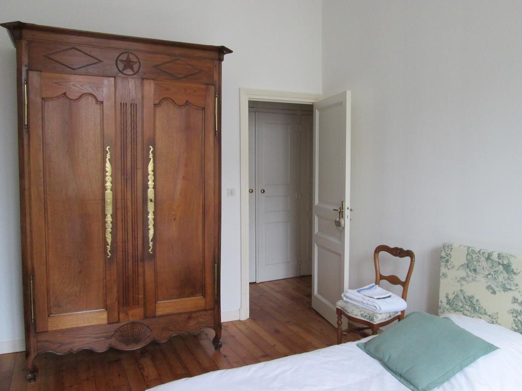 Chambre D'Hotes Marchand Angers Exterior photo